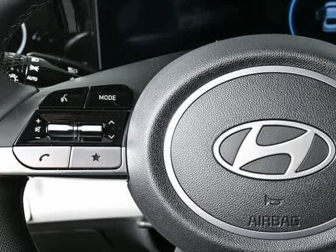 New 2026 Hyundai Elantra Limited image 43