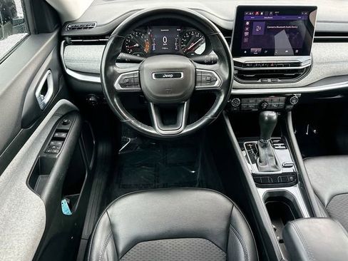 Certified 2022 Jeep Compass Latitude w/ Convenience Group image 20