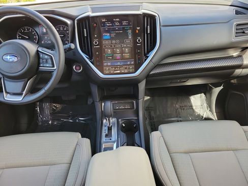 Used 2025 Subaru Ascent Premium image 18