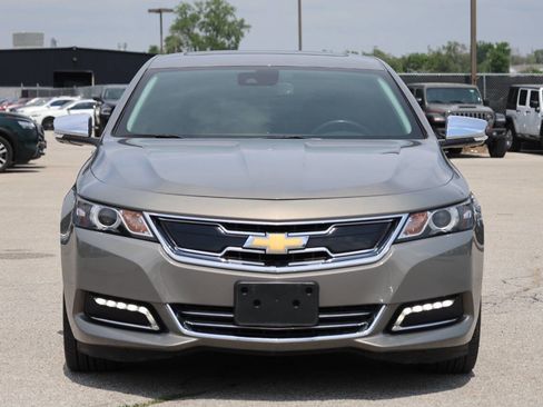 Used 2018 Chevrolet Impala Premier w/ Premier Confidence Package FWD image 2