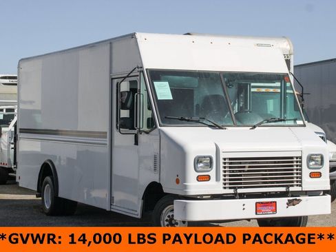 Used 2015 Ford E-450 and Econoline 450 Super Duty w/ A/C Prep Package image 2