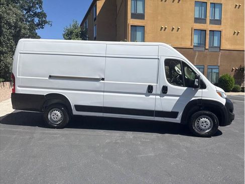 Used 2025 RAM ProMaster 3500 w/ Convenience Group FWD image 6