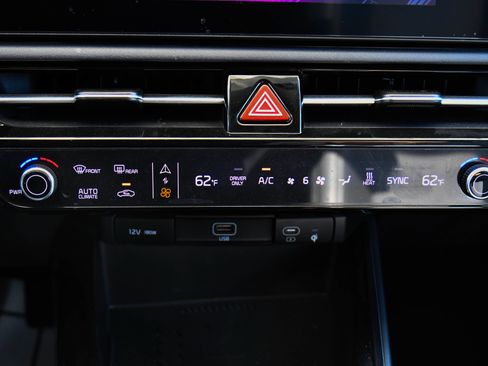 Used 2025 Kia Niro Wind FWD image 25