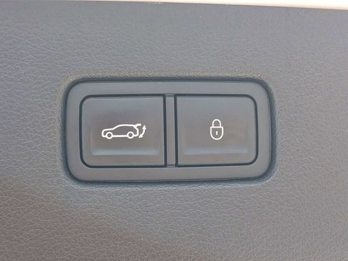 Used 2024 Genesis GV80 2.5T AWD/4WD image 12