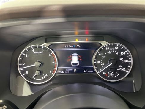 Used 2023 Nissan Rogue SV w/ SV Premium B Package image 23