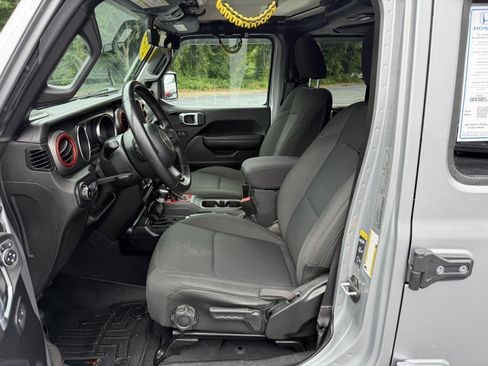 Used 2021 Jeep Wrangler Unlimited Sport AWD/4WD image 15