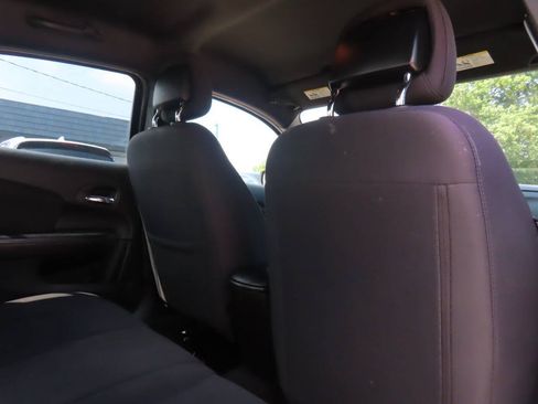 Used 2013 Chrysler 200 LX FWD image 37