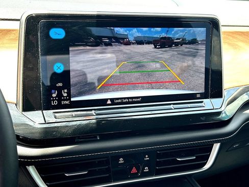 Used 2026 Volkswagen Atlas SE FWD image 23