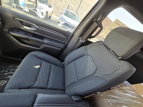 New 2025 RAM 1500 Big Horn AWD/4WD image 11