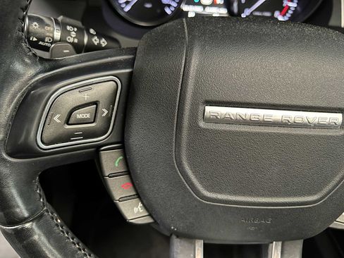 Used 2015 Land Rover Range Rover Evoque Pure Plus image 25