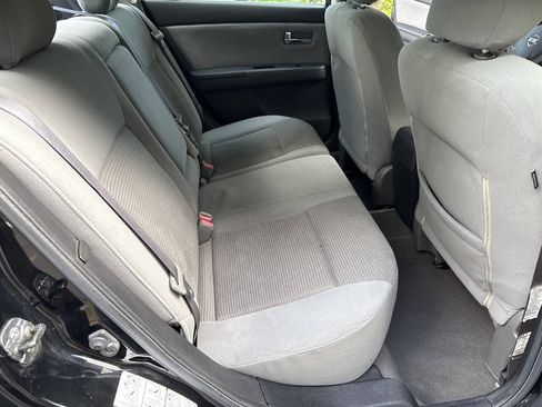 Used 2011 Nissan Sentra 2.0 SR FWD image 17