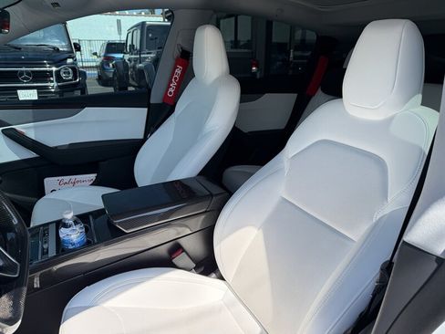 Used 2026 Tesla Model Y AWD image 9