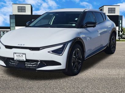 New 2025 Kia EV6 Wind