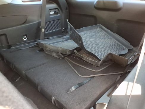Used 2023 Ford Explorer XLT w/ Equipment Group 202A AWD/4WD image 6