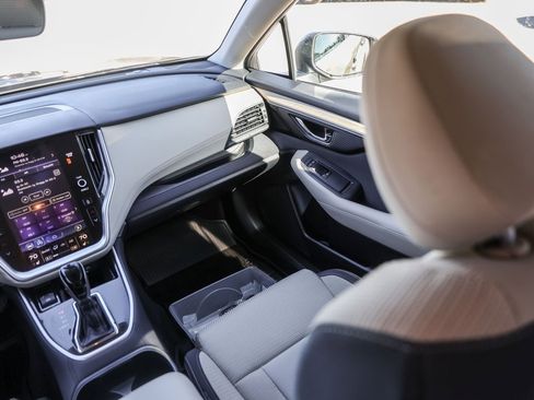 Used 2021 Subaru Outback Premium image 28