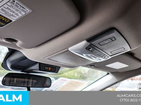 Used 2025 Nissan Rogue SV image 45