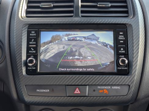 Used 2024 Mitsubishi Outlander Sport ES image 3