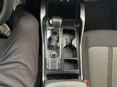 Used 2021 Kia Sorento LX image 37