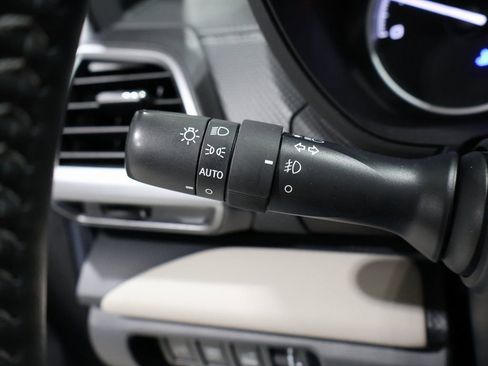 Used 2023 Subaru Forester Limited image 38