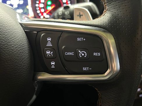 Used 2022 Jeep Wrangler Unlimited Rubicon w/ Dual Top Group image 25