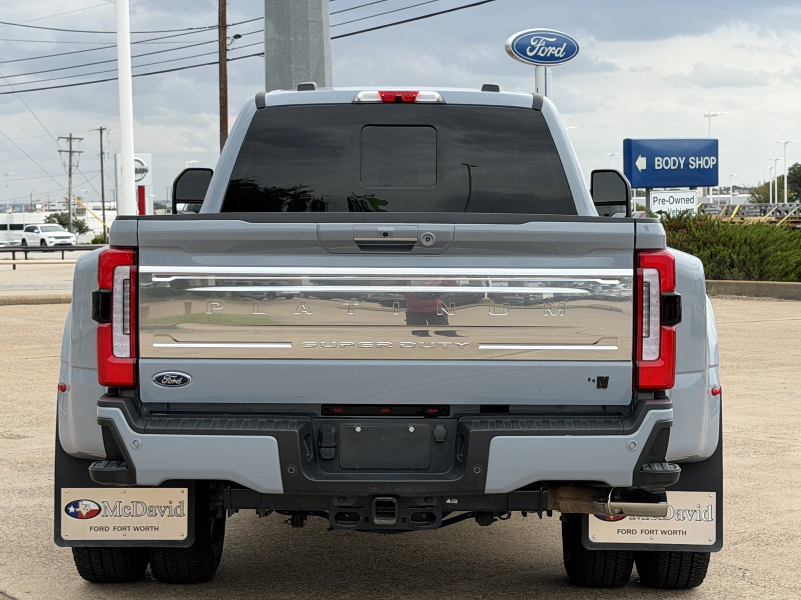 Used 2024 Ford F350 Platinum AWD/4WD image 5