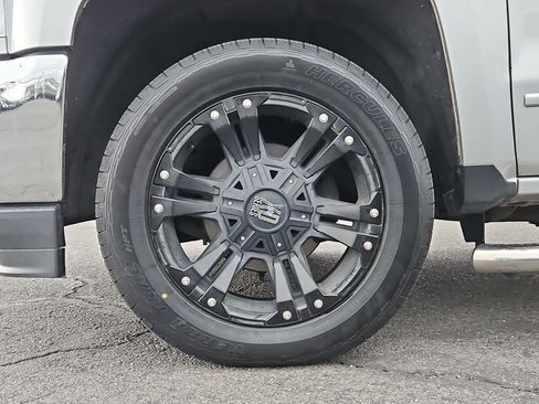 Used 2018 Chevrolet Silverado 1500 LT image 13