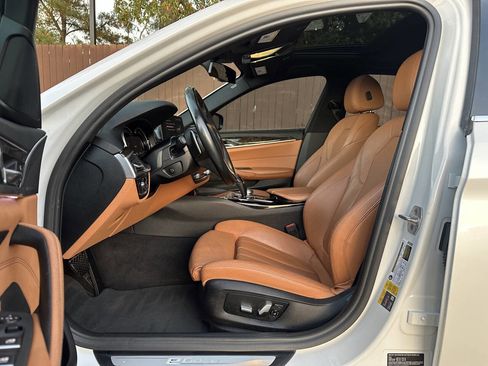 Used 2018 BMW 530e image 4