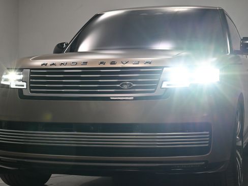 Used 2023 Land Rover Range Rover LWB SV Autobiography image 75