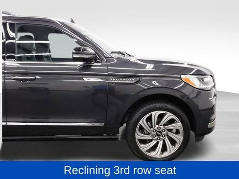 Used 2023 Lincoln Navigator Reserve image 18