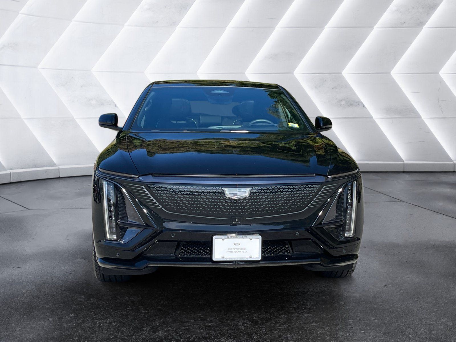 Certified 2026 Cadillac Lyriq V AWD/4WD image 9