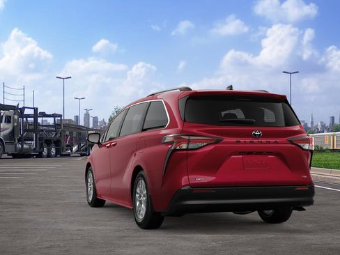 New 2026 Toyota Sienna XLE FWD image 9