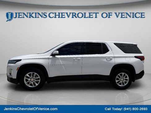 Certified 2023 Chevrolet Traverse LS w/ Safety Package FWD image 9