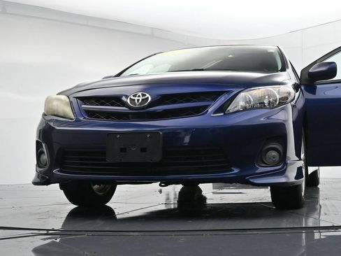 Used 2013 Toyota Corolla S FWD image 32
