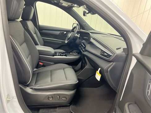 New 2026 Buick Enclave Sport Touring w/ Super Cruise Package image 23