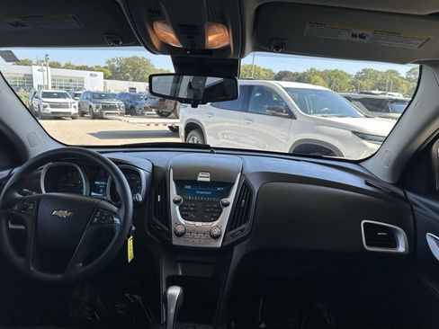Used 2014 Chevrolet Equinox LS image 16