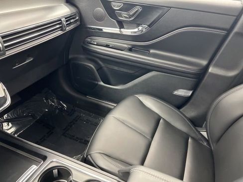 New 2026 Lincoln Corsair Premiere AWD/4WD image 17