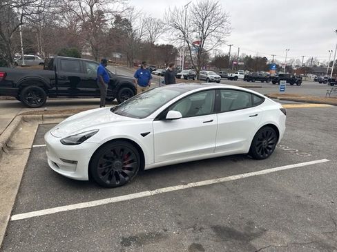 Used 2021 Tesla Model 3 Performance image 10