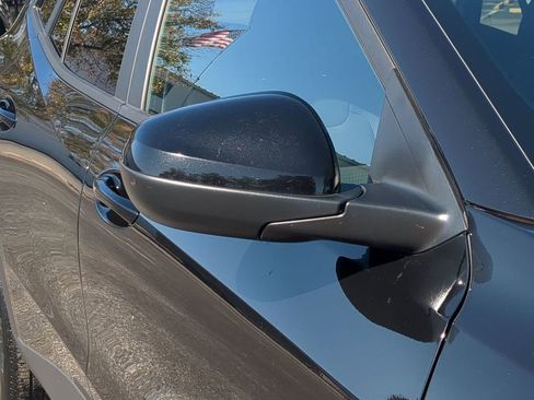 Used 2025 Chevrolet Trax LT w/ LT Convenience Package image 12