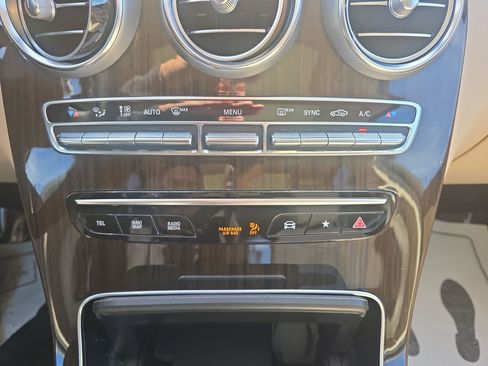 Used 2022 Mercedes-Benz GLC 300 image 28