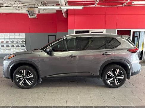 Certified 2025 Nissan Rogue SL AWD/4WD image 4