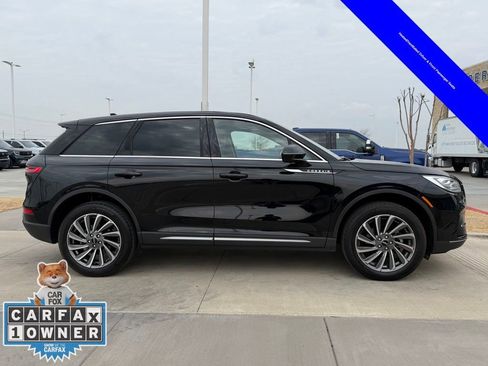 Used 2025 Lincoln Corsair Reserve w/ Towing Package image 19