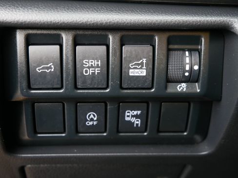 Used 2023 Subaru Forester Premium AWD/4WD image 26