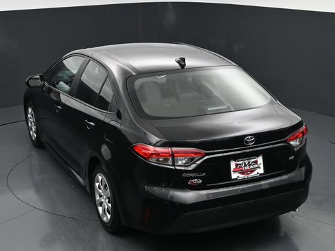 Used 2026 Toyota Corolla LE FWD image 30