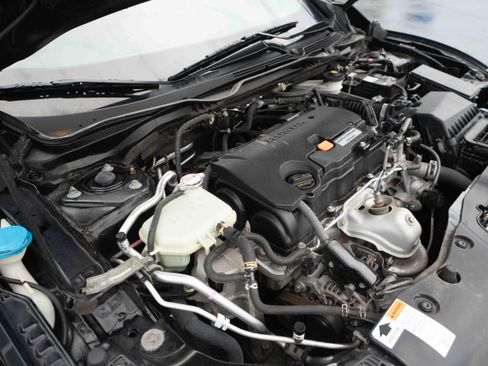 Used 2018 Honda Civic LX image 31