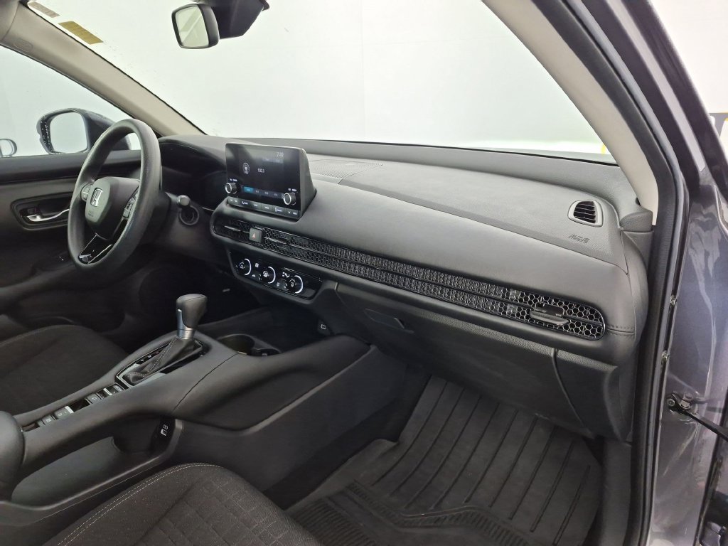 Used 2023 Honda HR-V LX image 36