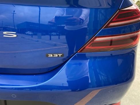 Used 2025 Genesis G70 3.3T Advanced image 6