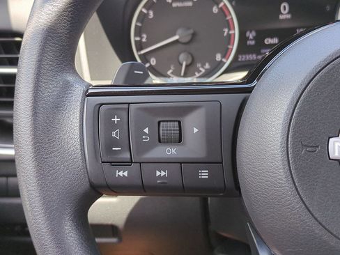 Used 2023 Nissan Rogue SV FWD image 23