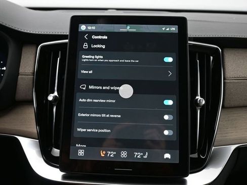 New 2026 Volvo XC90 T8 Plus w/ Protection Package Premier AWD/4WD image 19