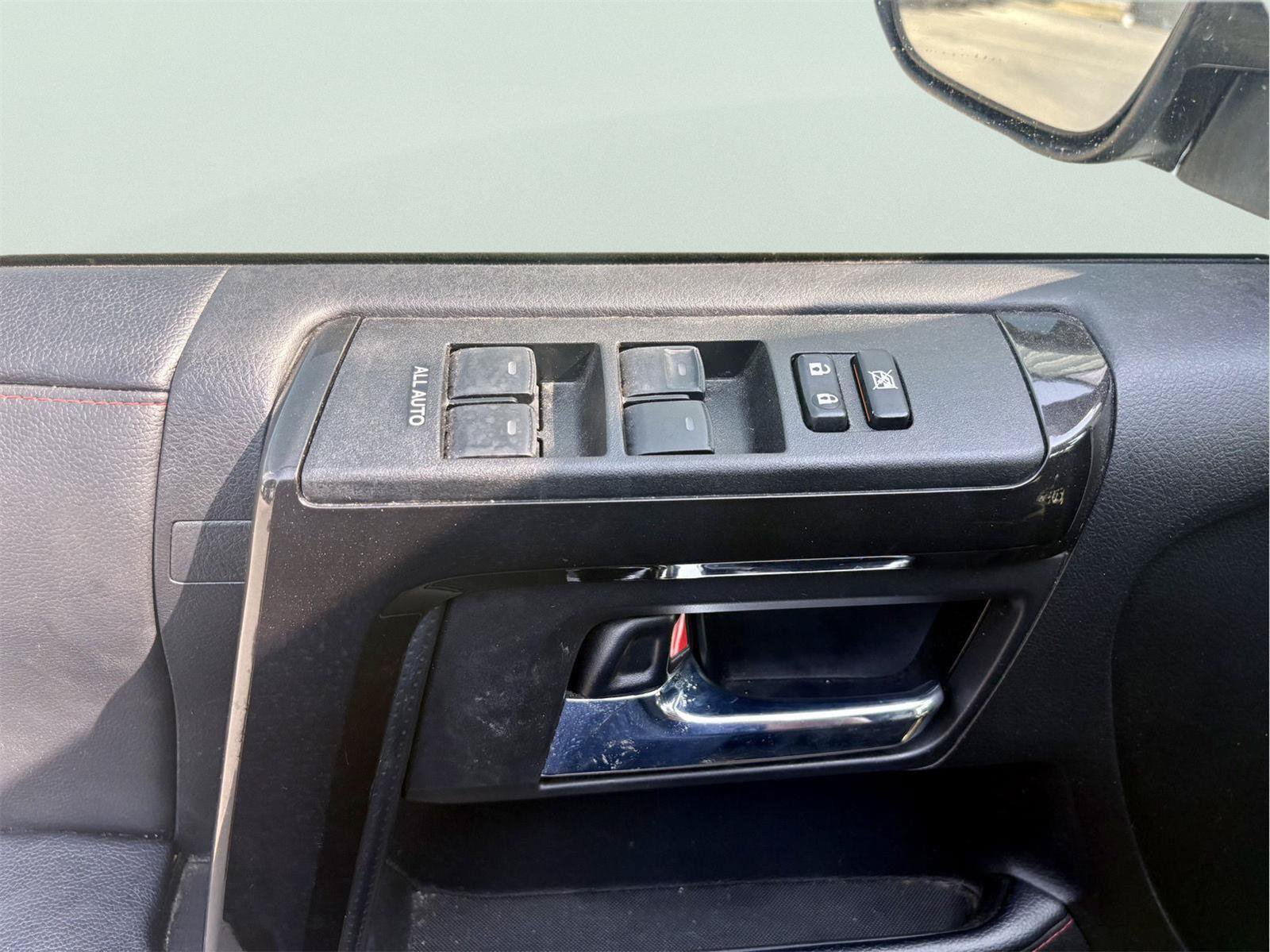 Used 2023 Toyota 4Runner TRD Off-Road AWD/4WD image 17