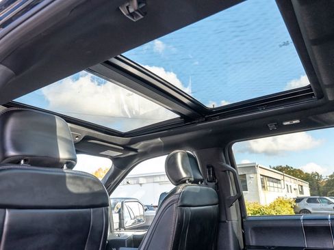 Used 2019 Ford F150 Platinum w/ Equipment Group 701A Luxury image 35